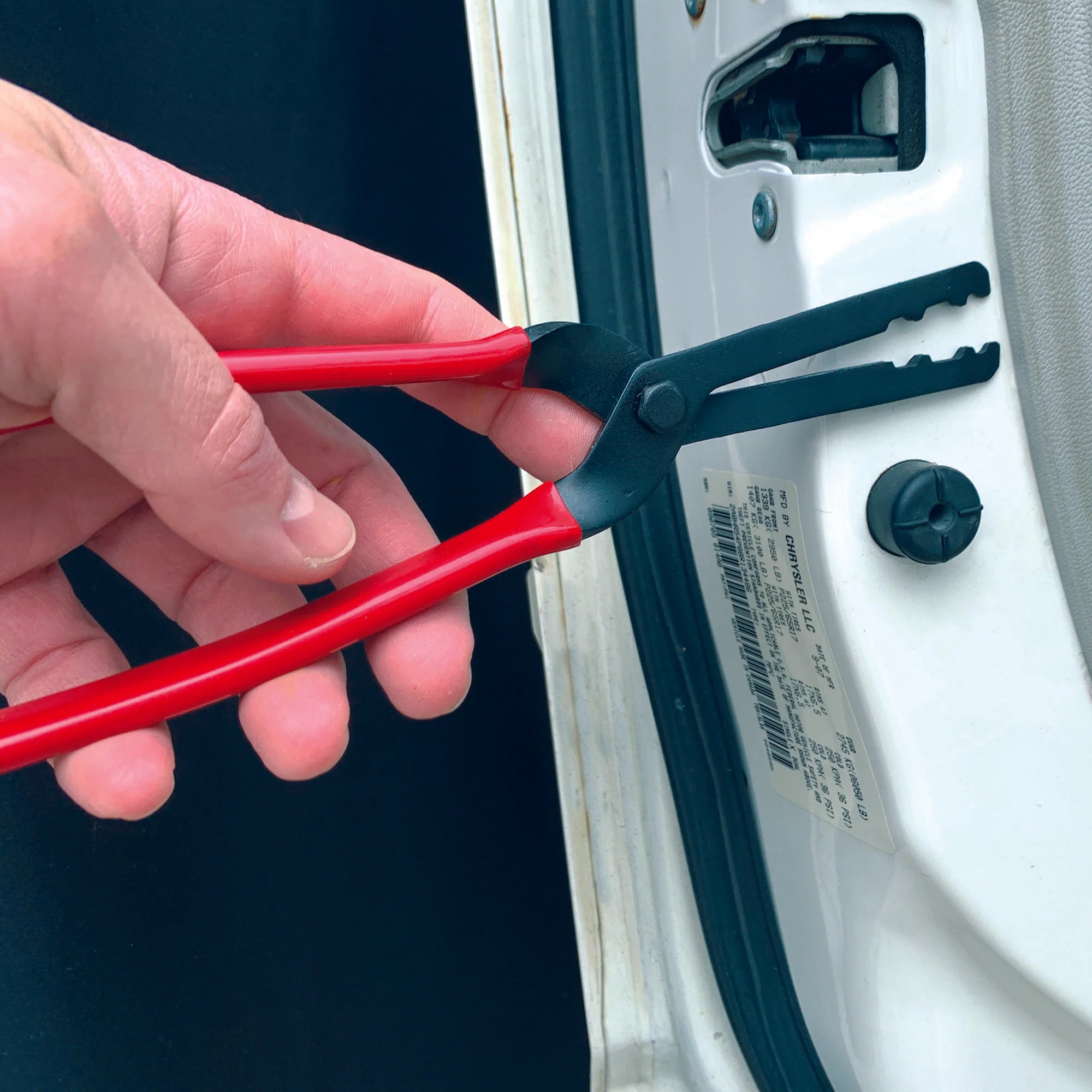 BGS 3192 Trim Clip Removal Pliers - 240mm, For Auto Door Panels & Bumpers